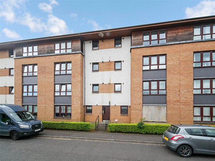 2 Bedroom Flat For Sale In Saucel Crescent, Paisley, Renfrewshire, PA1