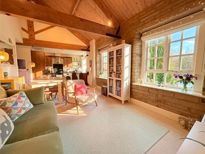 2 Bedroom Apartment For Sale In Whitley Willows, Lepton, HD8