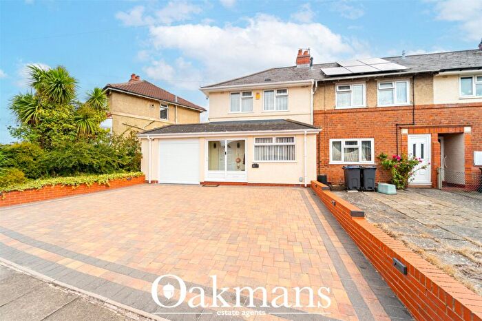 3 Bedroom End Of Terrace House For Sale In Holcombe Road, Birmingham, West Midlands, B11