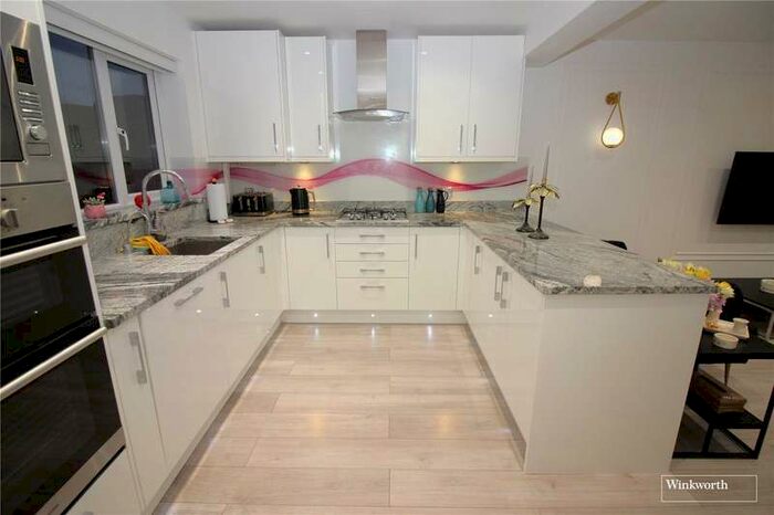 3 Bedroom Semi-Detached House To Rent In The Campions, Borehamwood, WD6