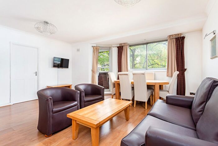 1 Bedroom Flat To Rent In Cromwell Road, Earls Court, SW5