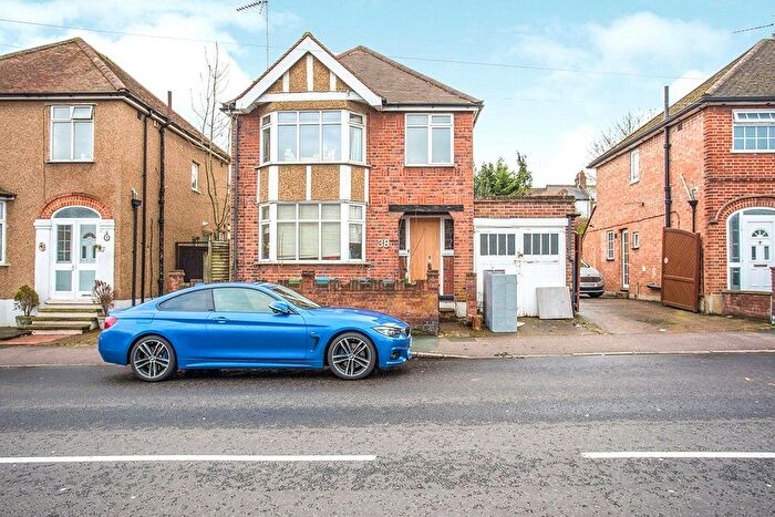 3 Bedroom Detached House To Rent In Balmoral Road, Watford, Hertfordshire, WD24
