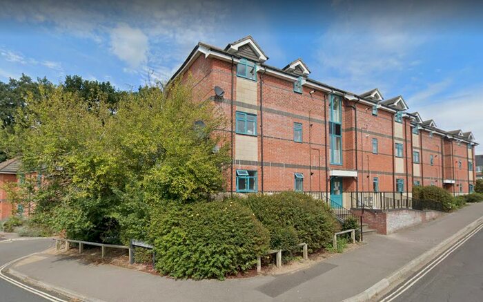 1 Bedroom Flat To Rent In Hollybrook Road, Shirley, Southampton, SO16