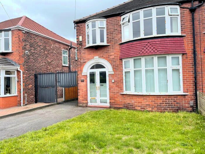 3 Bedroom Semi-Detached House To Rent In Brantingham Road, Chorlton, Greater Manchester, M21