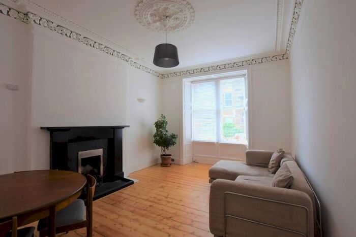 2 Bedroom Flat To Rent In Madeira Street, Leith, Edinburgh EH6
