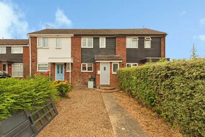 2 Bedroom Terraced House For Sale In Bronte Close, Aylesbury, HP19
