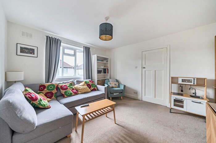 2 Bedroom Semi-Detached House For Sale In Eldertree Way, Mitcham, CR4
