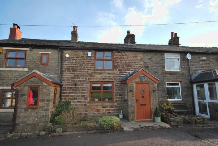 2 Bedroom Cottage For Sale In Watling Street, Affetside, Bury, BL8