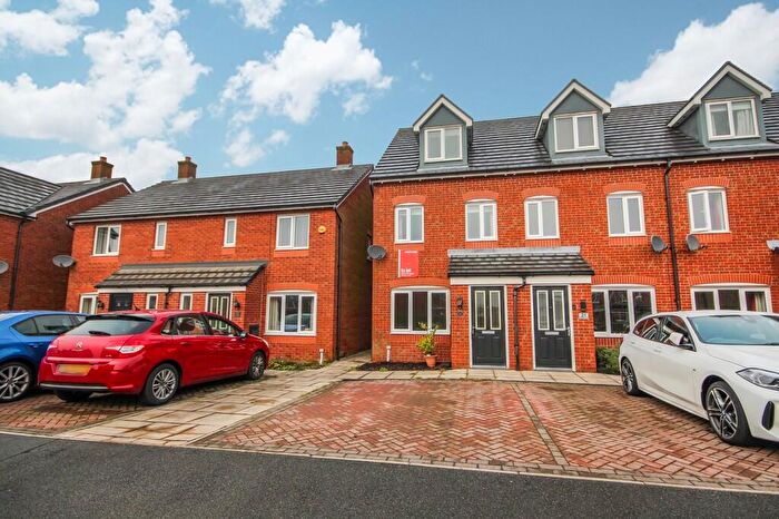 3 Bedroom Town House To Rent In Bamburgh Drive, Buckshaw Village, Chorley, PR7