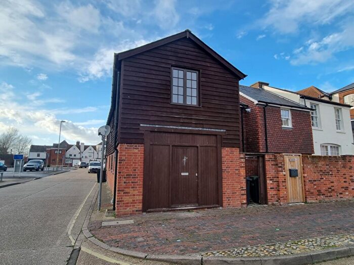 2 Bedroom Mews For Sale In High Street, Gosport, PO12