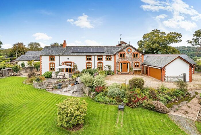 4 Bedroom Barn Conversion For Sale In Silverton, EX5