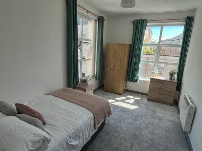 7 Bedroom Property To Rent In Gibbon Lane, North Hill, Plymouth, PL4