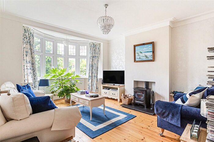 3 Bedroom Detached House To Rent In Saville Road, Twickenham, TW1