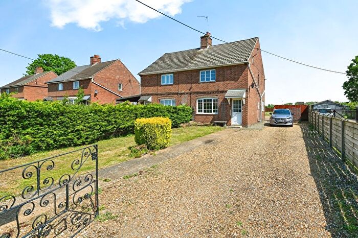 3 Bedroom Semi-Detached House For Sale In St. Marys Terrace, Middleton, King's Lynn, Norfolk, PE32