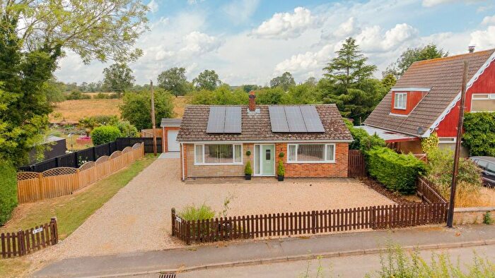 2 Bedroom Detached Bungalow For Sale In Church Lane, Minting, LN9