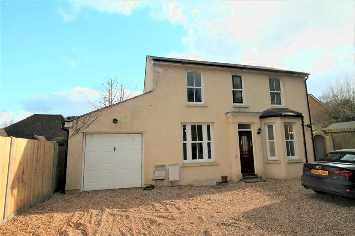 3 Bedroom Detached House To Rent In Wellbrook Road, Orpington, Kent, BR6