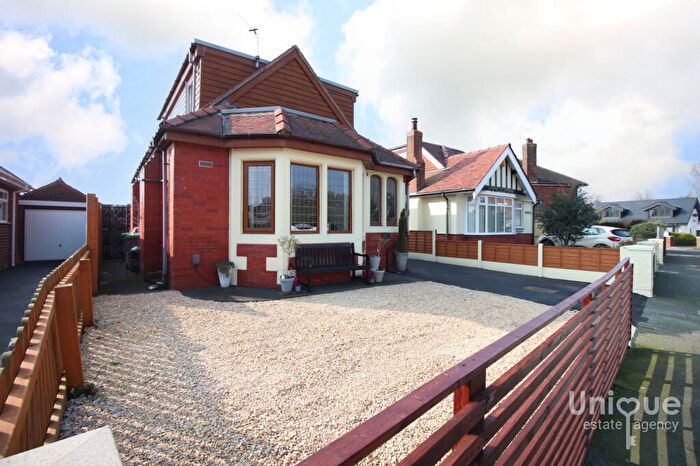 3 Bedroom Bungalow For Sale In Paddock Drive, Blackpool, FY3
