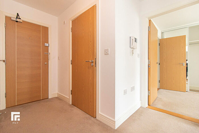 2 Bedroom Apartment To Rent In Kilcredaun House, Prospect Place, Cardiff Bay, CF11