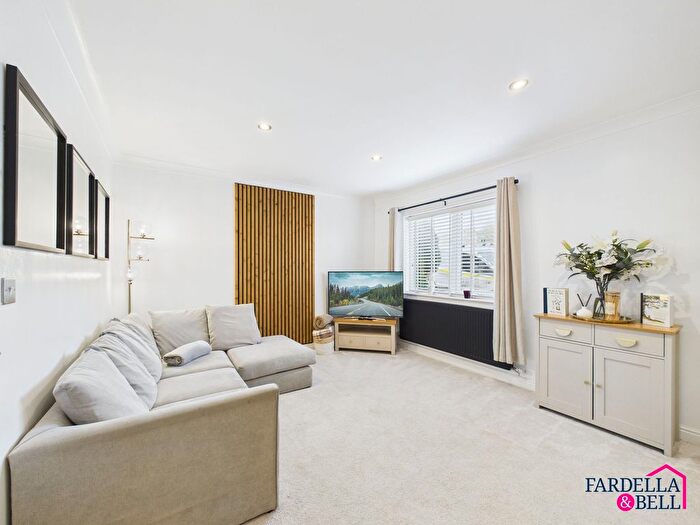 4 Bedroom Town House For Sale In Haggate Fold, Briercliffe, BB10