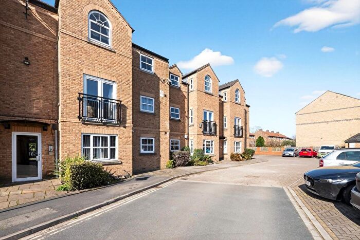 2 Bedroom Flat For Sale In Manor Court, York, YO10