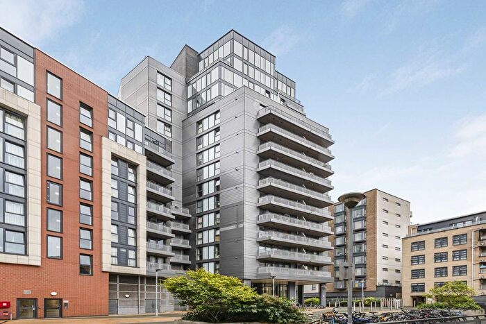 1 Bedroom Flat To Rent In Taylor Place, London, E3