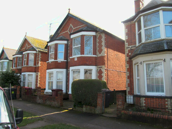 4 Bedroom Terraced House To Rent In Palmer Park Avenue, Reading, Berkshire, RG6