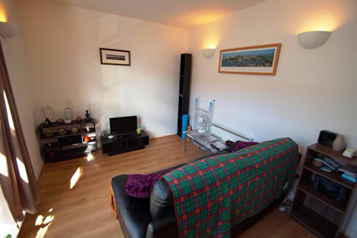 2 Bedroom Apartment To Rent In Royce Road, Manchester, Greater Manchester, M15