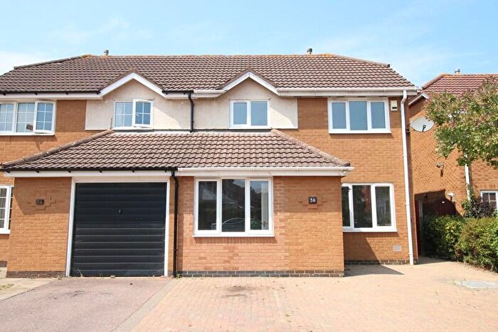 4 Bedroom Property To Rent In Hillesden Avenue, Bedford, MK42