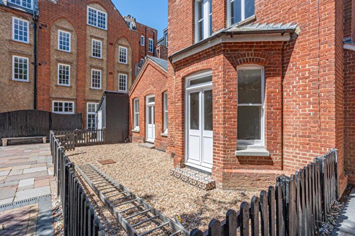 2 Bedroom Flat For Sale In Canterbury Road, Westgate-on-Sea, Kent, CT8