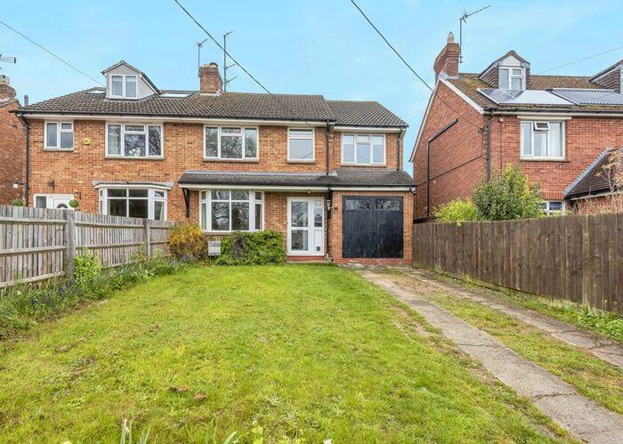 4 Bedroom Semi-Detached House To Rent In Bucknell Road, Bicester, OX26