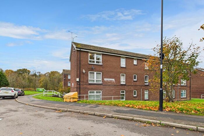 3 Bedroom Flat For Sale In Hazlebarrow Grove, Jordanthorpe., S8