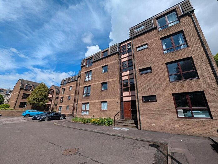 2 Bedroom Flat To Rent In Guardians Wood, Murrayfield, Edinburgh, EH12