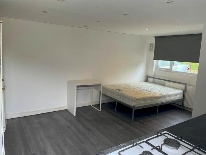Studio To Rent In Pocklington Close, London, NW9