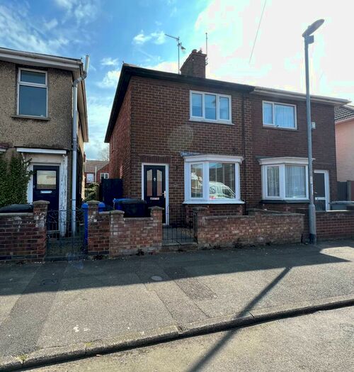 2 Bedroom Semi-Detached House To Rent In Edmund Street, Kettering, NN16