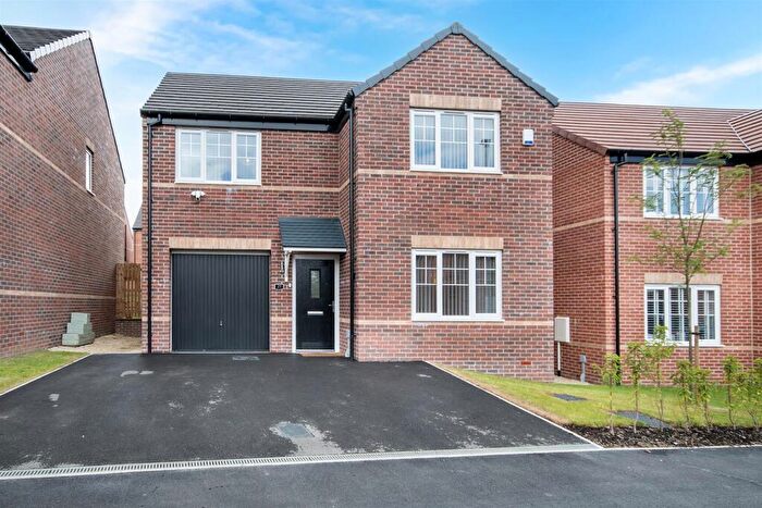 4 Bedroom Detached House For Sale In Heathland, Brecks, Rotherham, S65