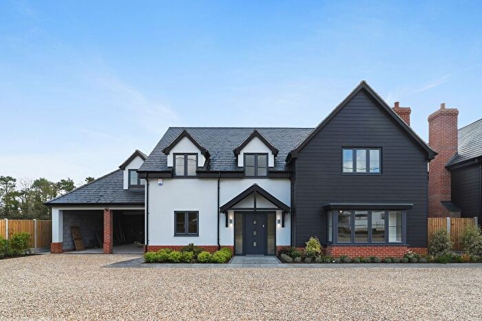 5 Bedroom Detached House For Sale In Turnpike Close, Ardleigh, CO7