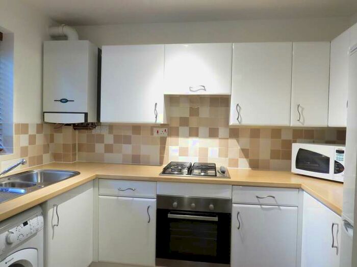 2 Bedroom Apartment To Rent In Crystal Palace Parade, Upper Norwood, SE19