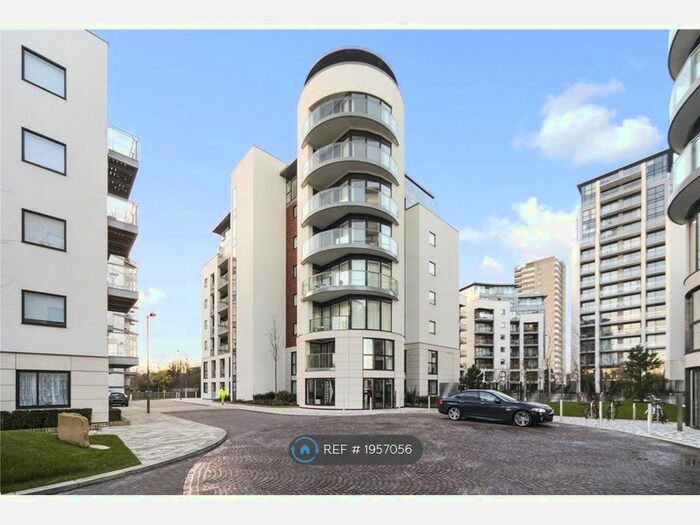 1 Bedroom Flat To Rent In Pump House Crescent, Brentford, TW8