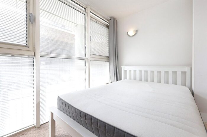 1 Bedroom Flat To Rent In Artichoke Hill, London, E1W