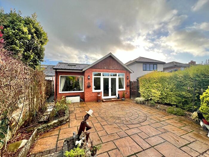 2 Bedroom Semi-Detached Bungalow For Sale In West Auckland Road, Shildon, DL4