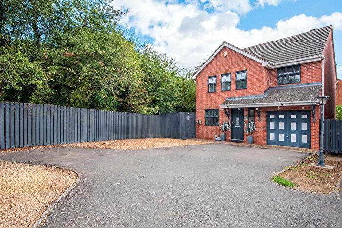 4 Bedroom Detached House For Sale In Merrivale Close, Kettering, NN15