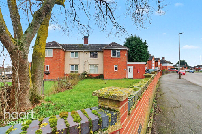 3 Bedroom Semi Detached House For Sale In Meadwell Road, Leicester, LE3
