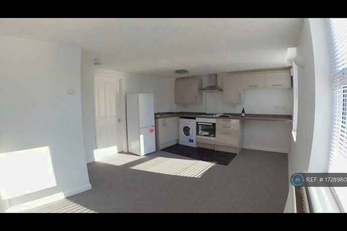 1 Bedroom Flat To Rent In Bywater Court, Farnborough, GU14