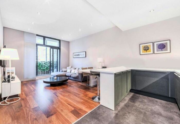 2 Bedroom Flat To Rent In Grove View, Highgate Road, Gospel Oak, NW5