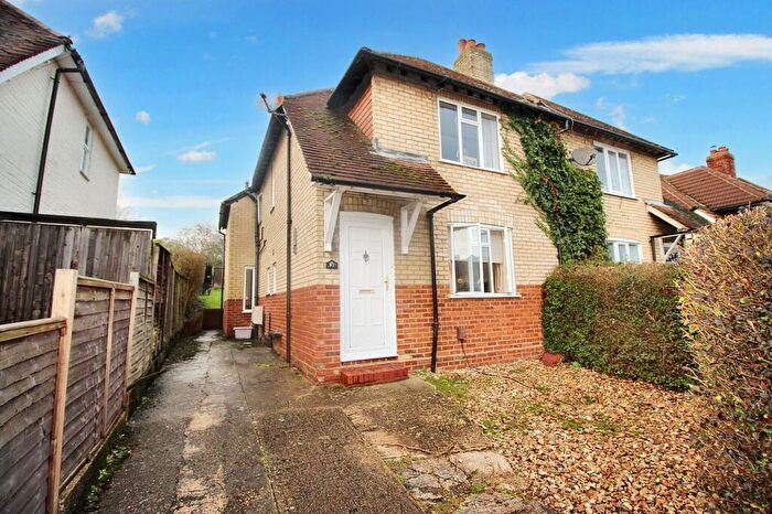 4 Bedroom House To Rent In Raymond Crescent, Guildford, GU2