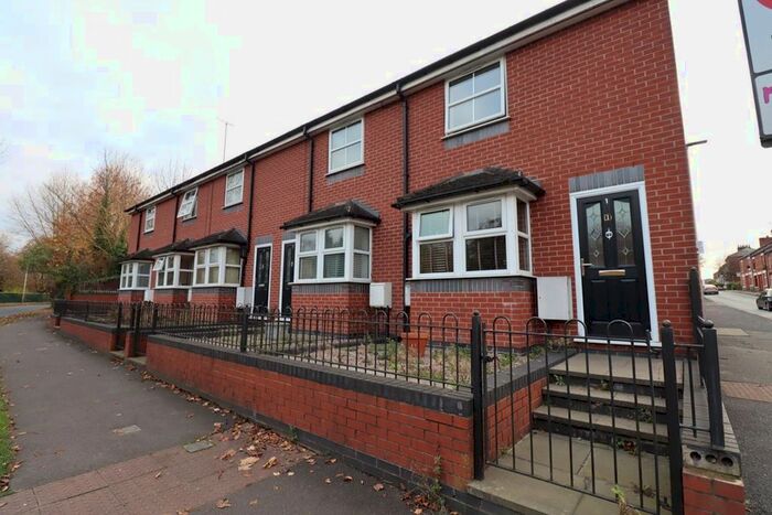 3 Bedroom End Of Terrace House To Rent In Weycroft Mews, Crewe, Cheshire CW1