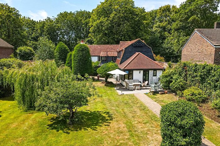 3 Bedroom Detached House For Sale In Carshalton Road, Banstead, SM7