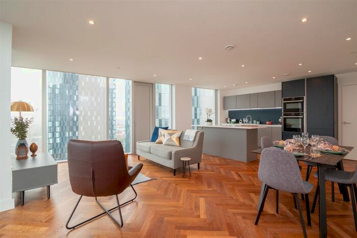 2 Bedroom Flat To Rent In Deansgate Square, Manchester, M15