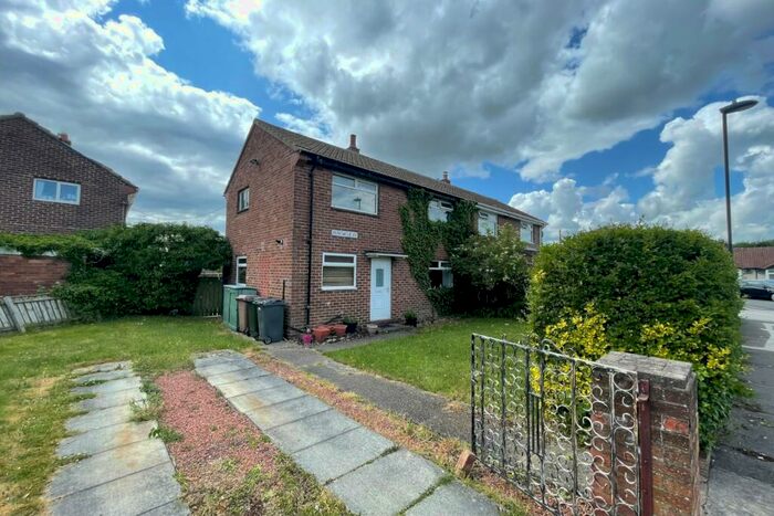 3 Bedroom Semi-Detached House To Rent In Runswick Avenue, Newcastle Upon Tyne, NE12