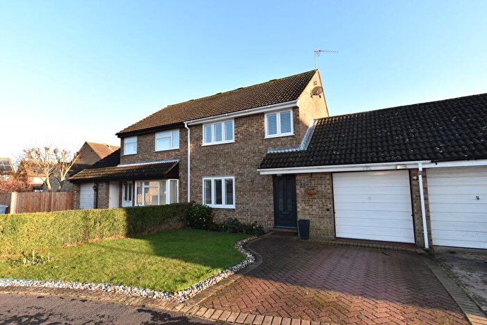 3 Bedroom Semi Detached House For Sale In Kent Close, St. Ives, PE27